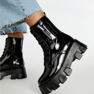 *SOLD* new combat moto platform boots sz 8